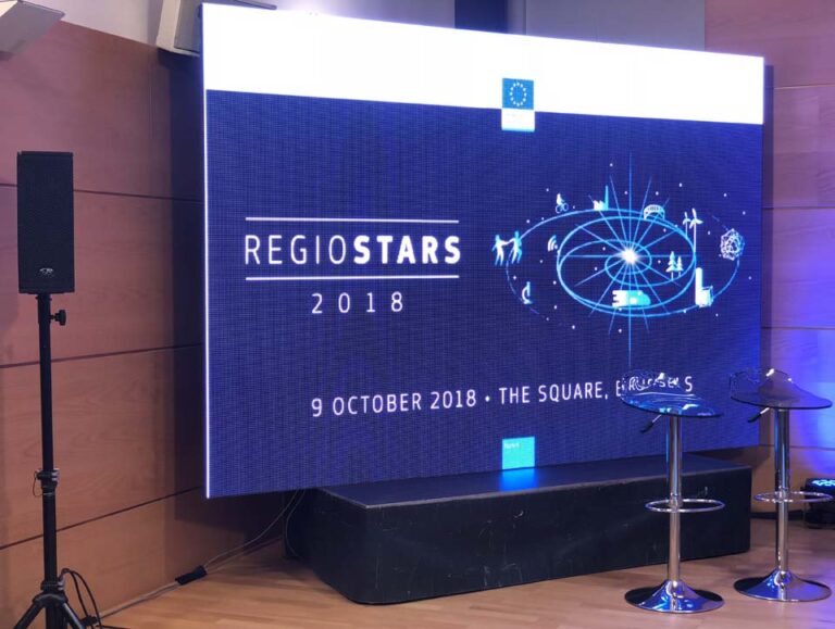 alquiler-de-pantallas-led-regio-stars